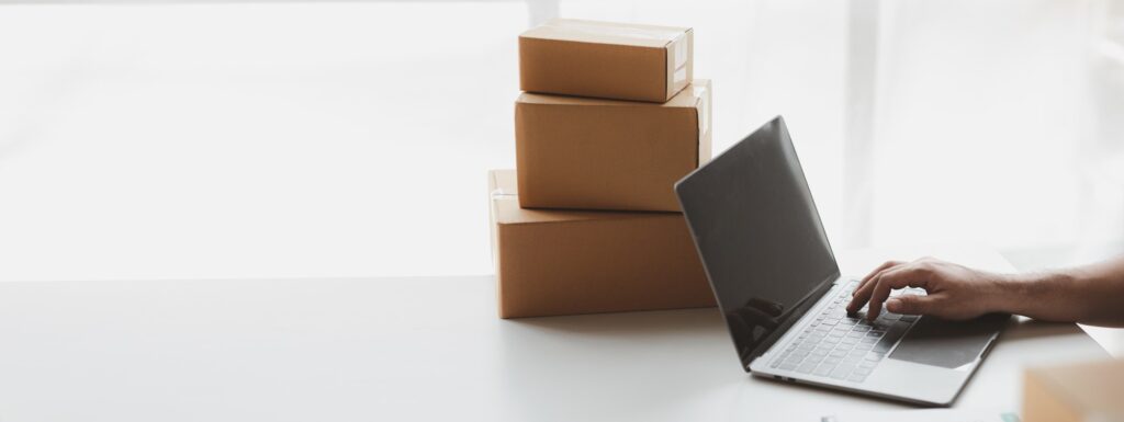 Owner online store on the website, selling products through the website, selling platforms, packing